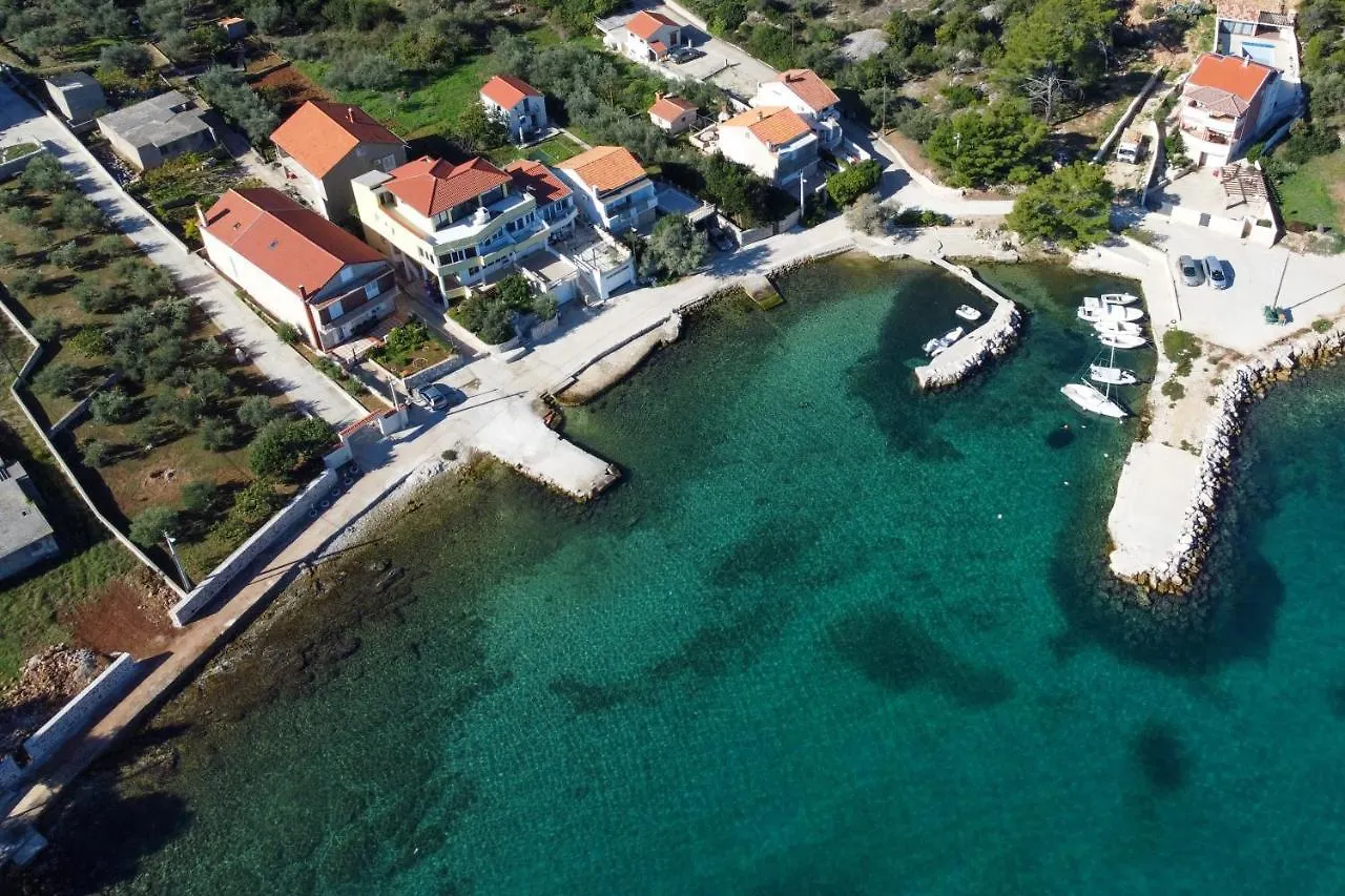 Holiday home Seaside House For Families With Children Kukljica, Ugljan - 17930 Villa Croatia