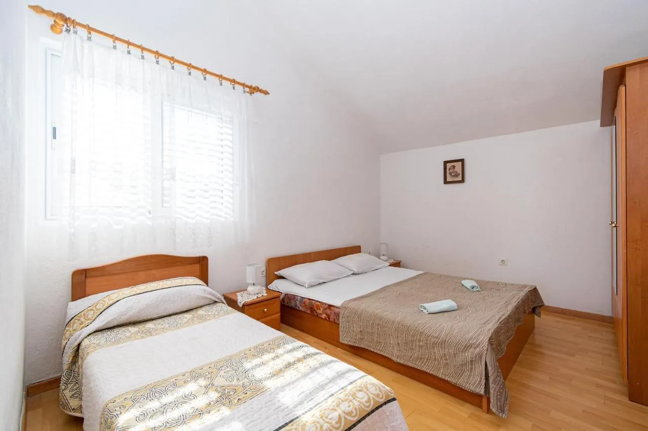 Holiday home Seaside House For Families With Children Kukljica, Ugljan - 17930 Villa